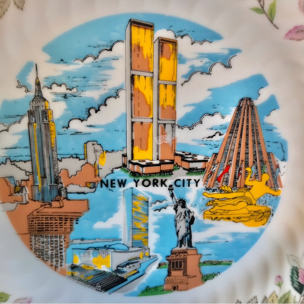 Vintage 1970s Collectible NYC Creative Japan Plate Twin Towers - Picture 2 of 4